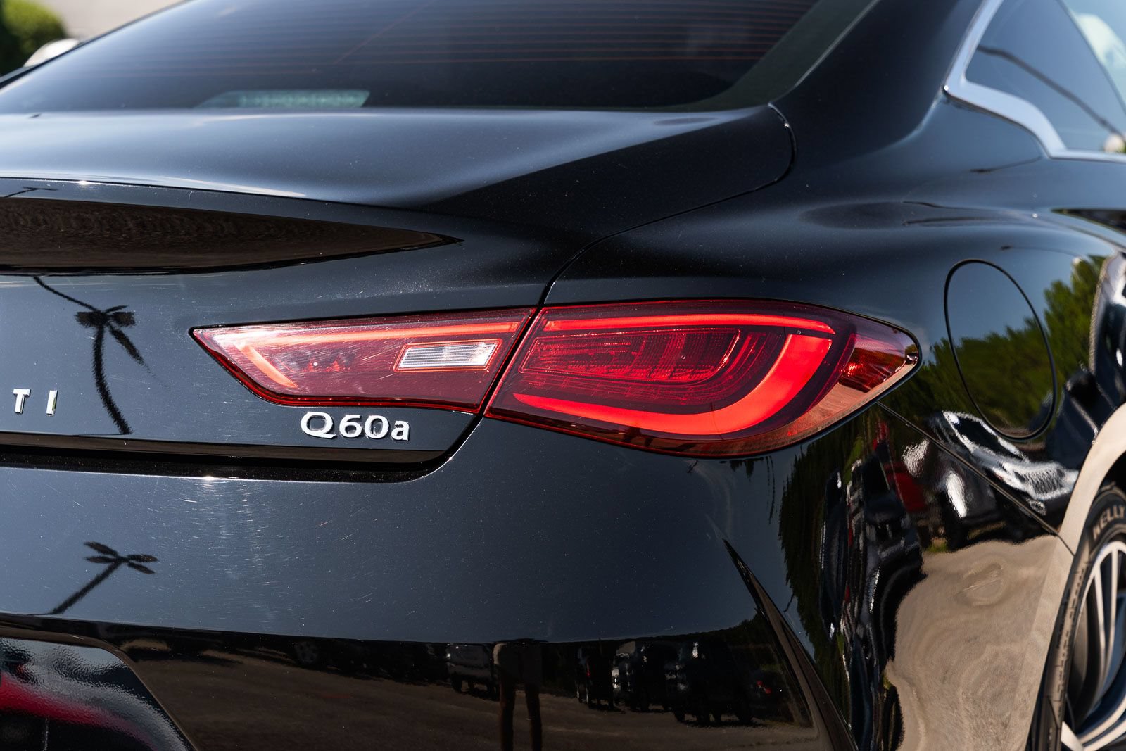 Used 2019 INFINITI Q60 3.0t w/ Cargo Package RWD image 14