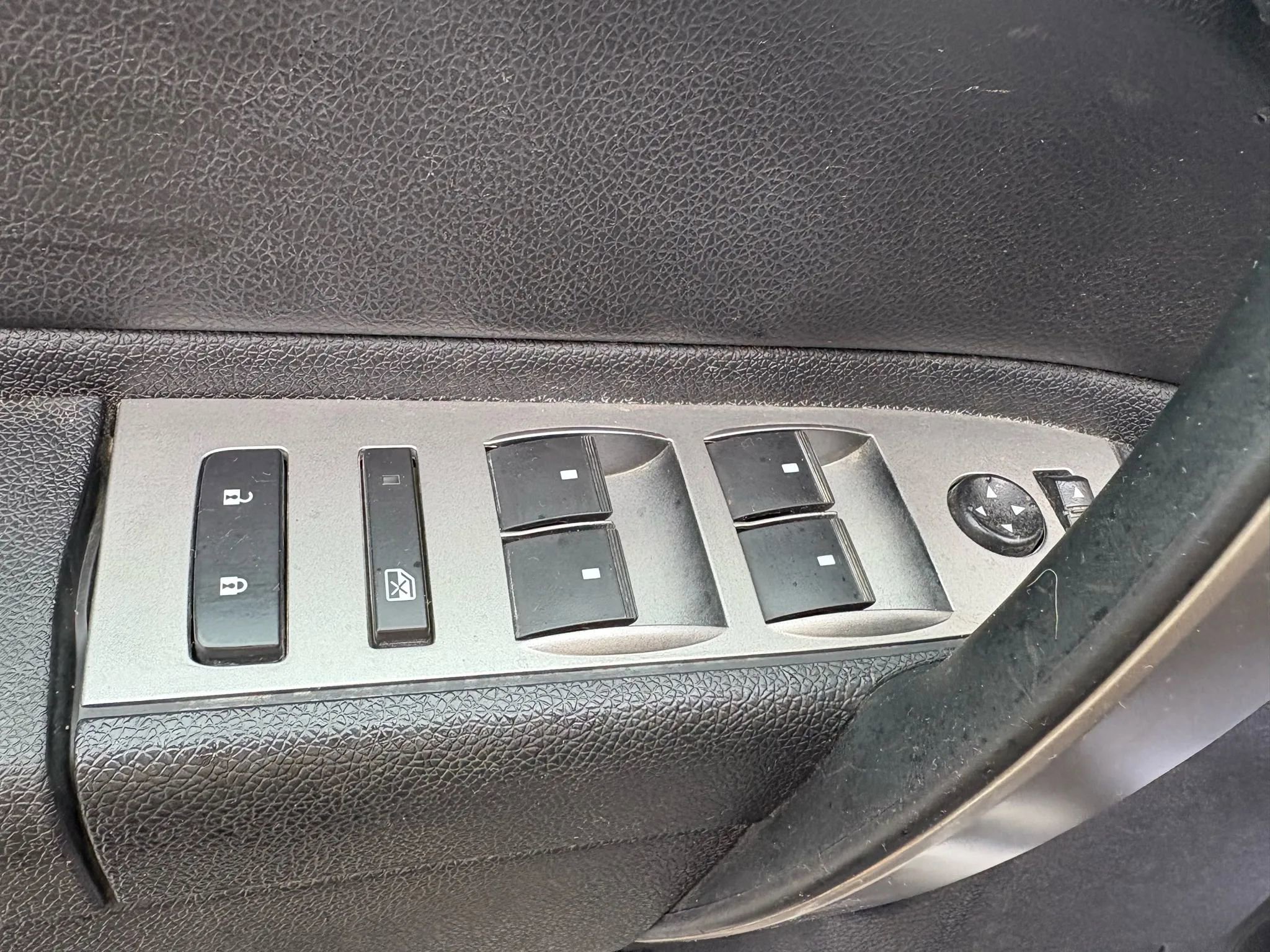 Used 2012 Chevrolet Silverado 1500 LT w/ Z71 Appearance Package image 12