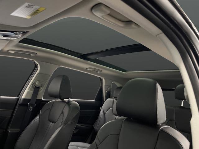 Used 2025 Kia Sorento SX image 7