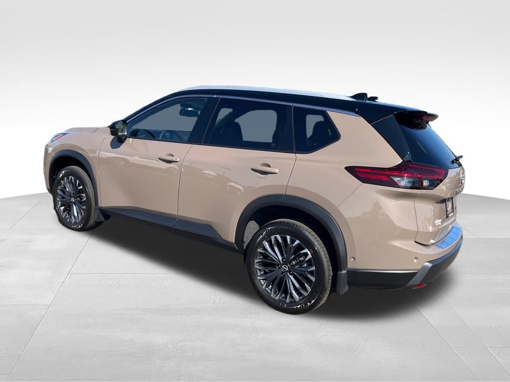 Used 2025 Nissan Rogue SL w/ Tech Package AWD/4WD image 3