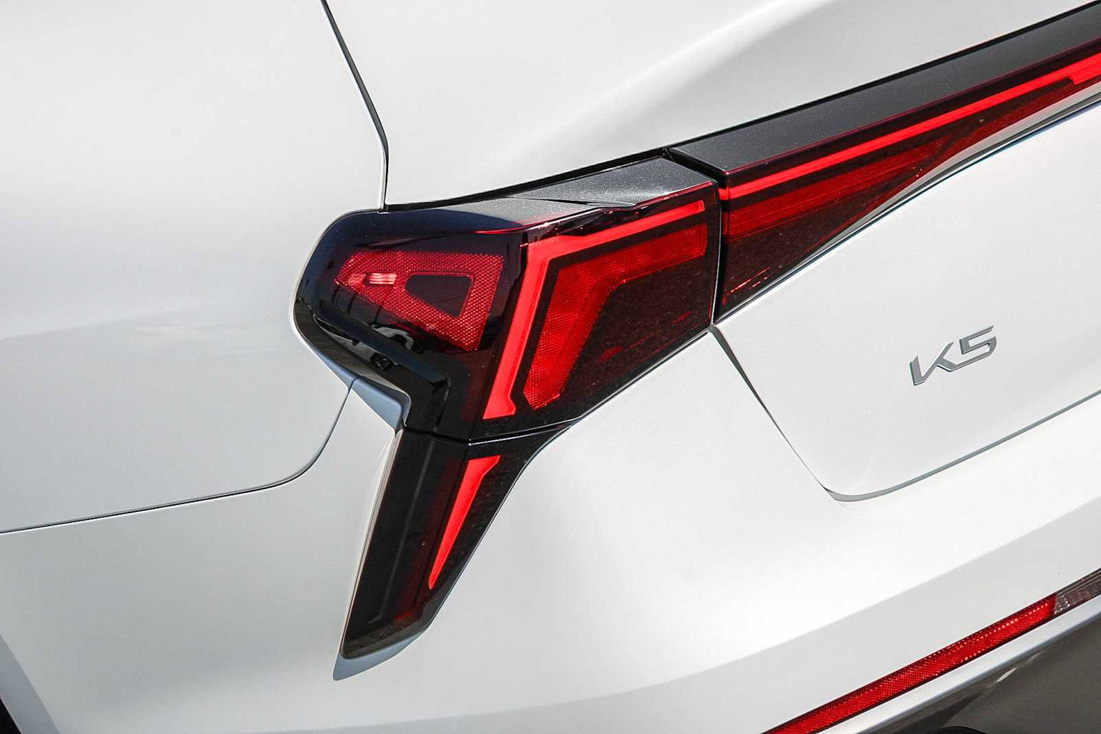 Used 2025 Kia K5 EX image 9