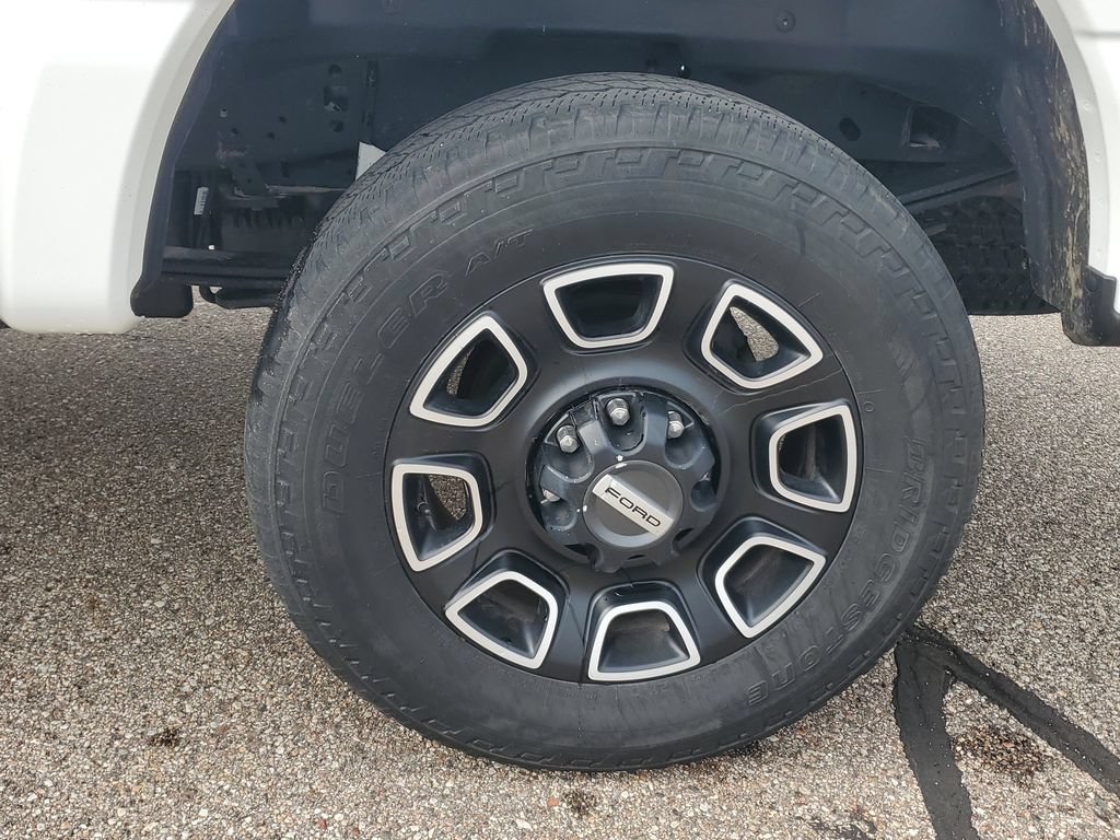Certified 2024 Ford F250 Platinum AWD/4WD image 6