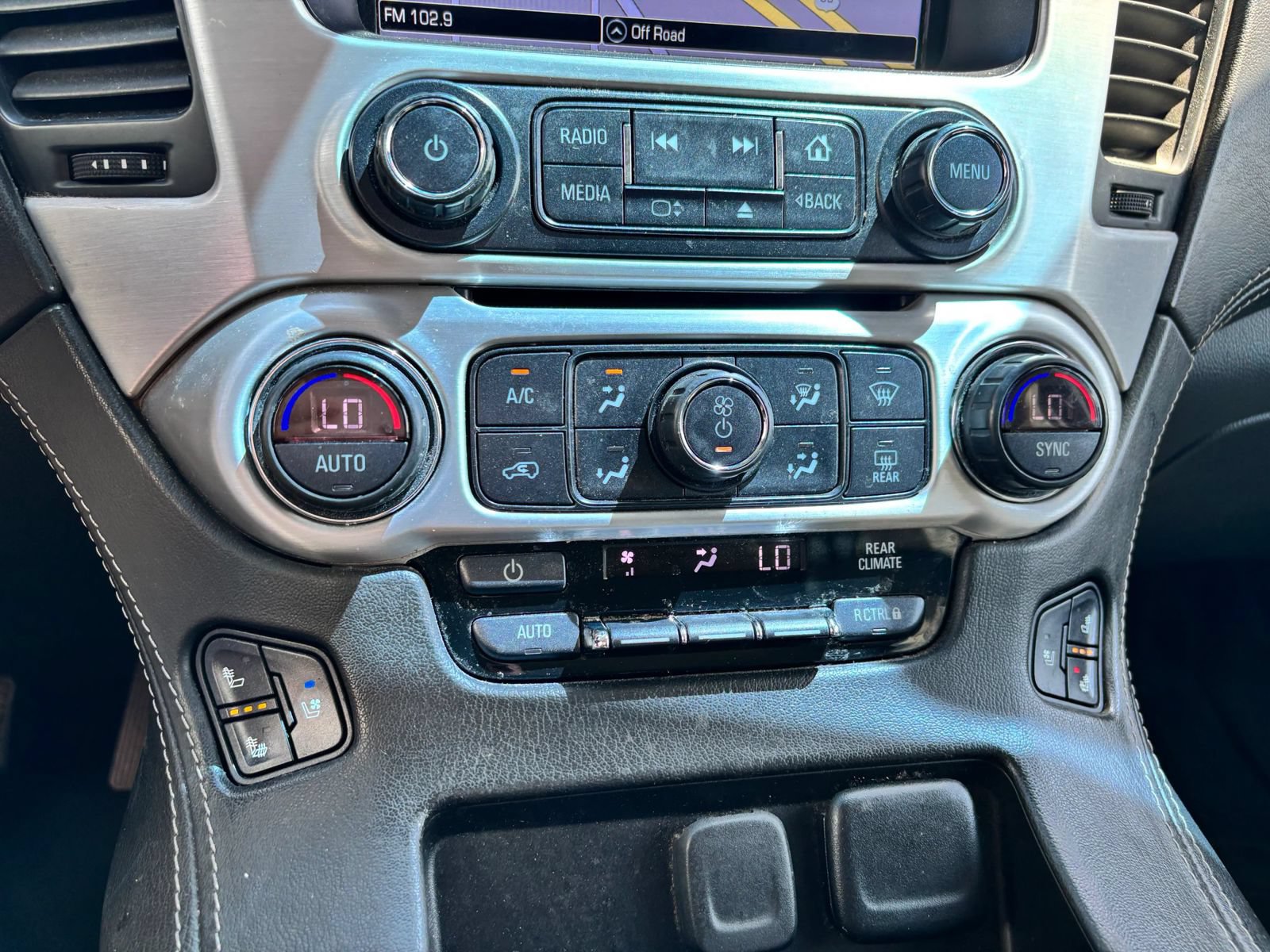 Used 2019 GMC Yukon XL SLT AWD/4WD image 29