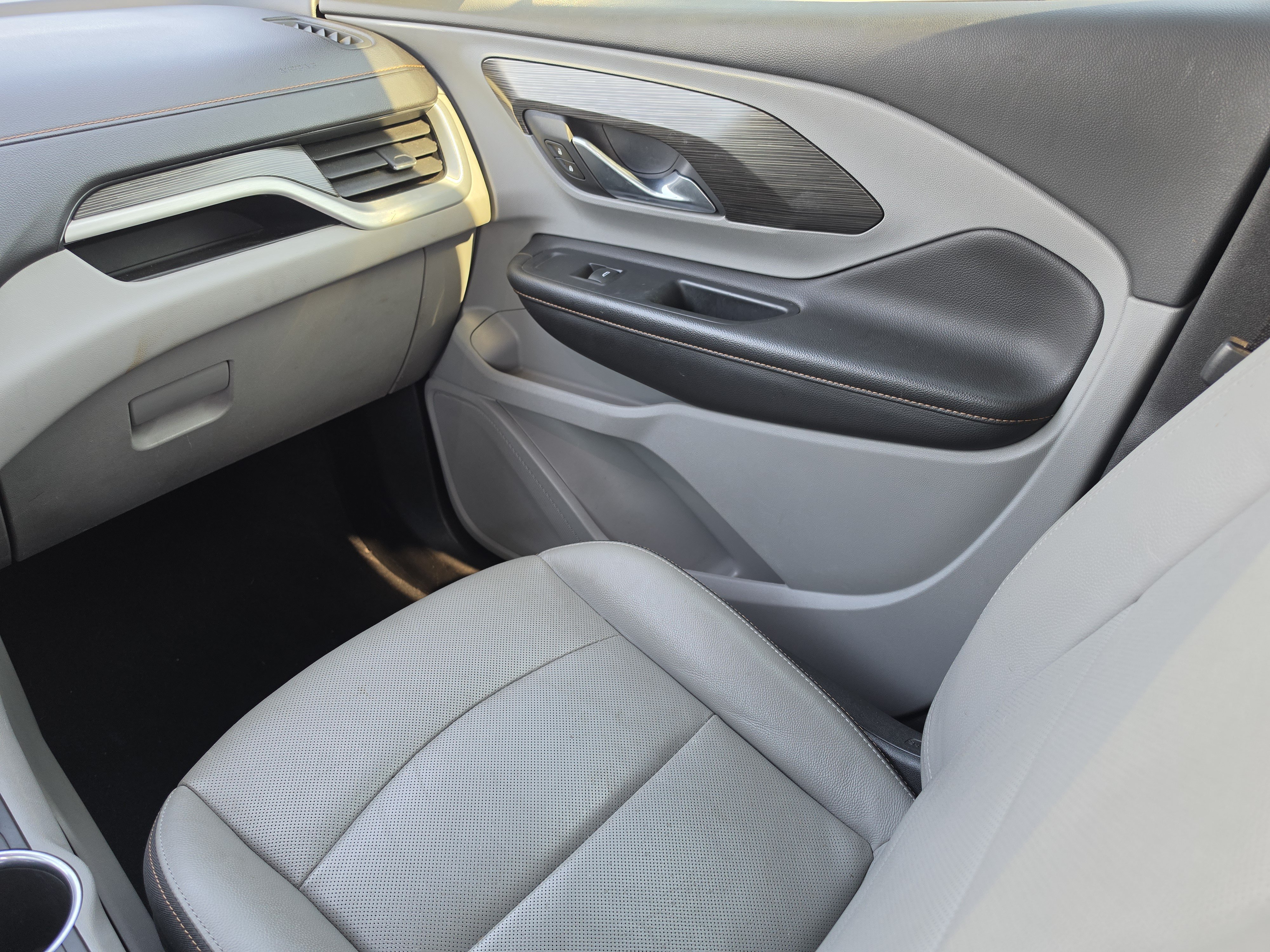 Used 2020 GMC Terrain SLT w/ Preferred Package FWD image 22