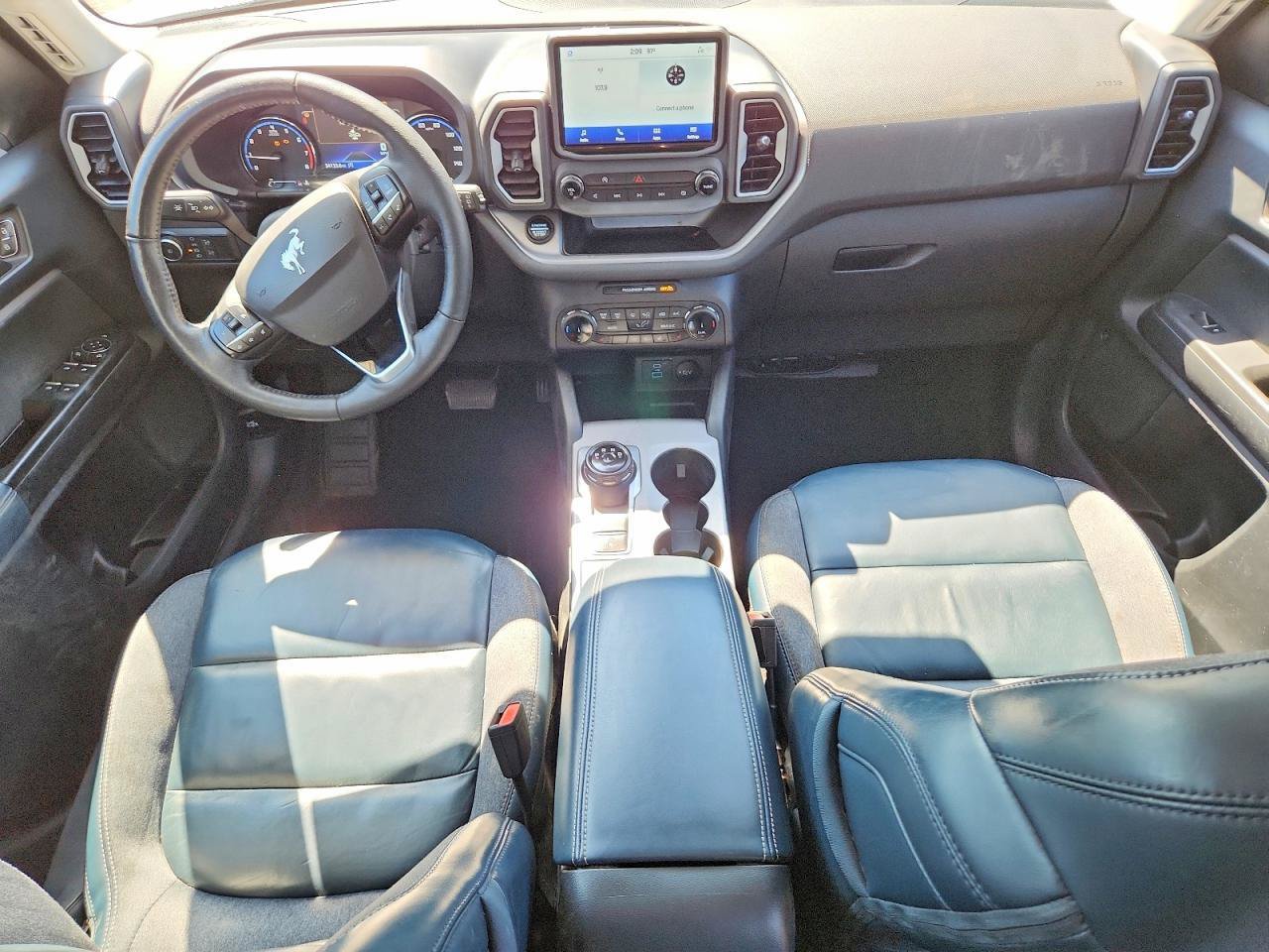 Used 2022 Ford Bronco Sport Outer Banks w/ Tech Package AWD/4WD image 7