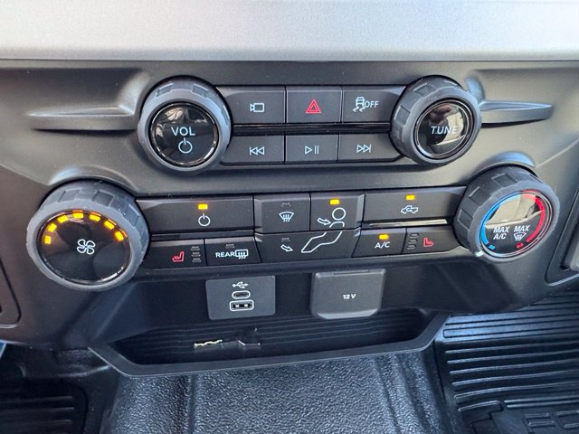 New 2027 Ford F250 XLT w/ XLT Premium Package AWD/4WD image 35