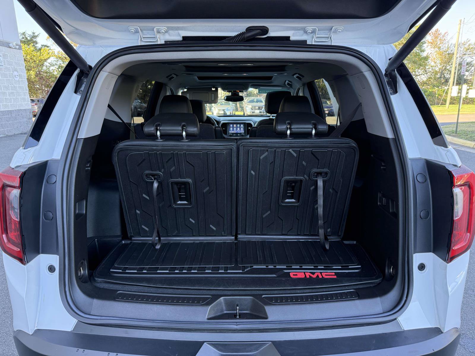 Certified 2023 GMC Acadia AT4 w/ Technology Package AWD/4WD image 30