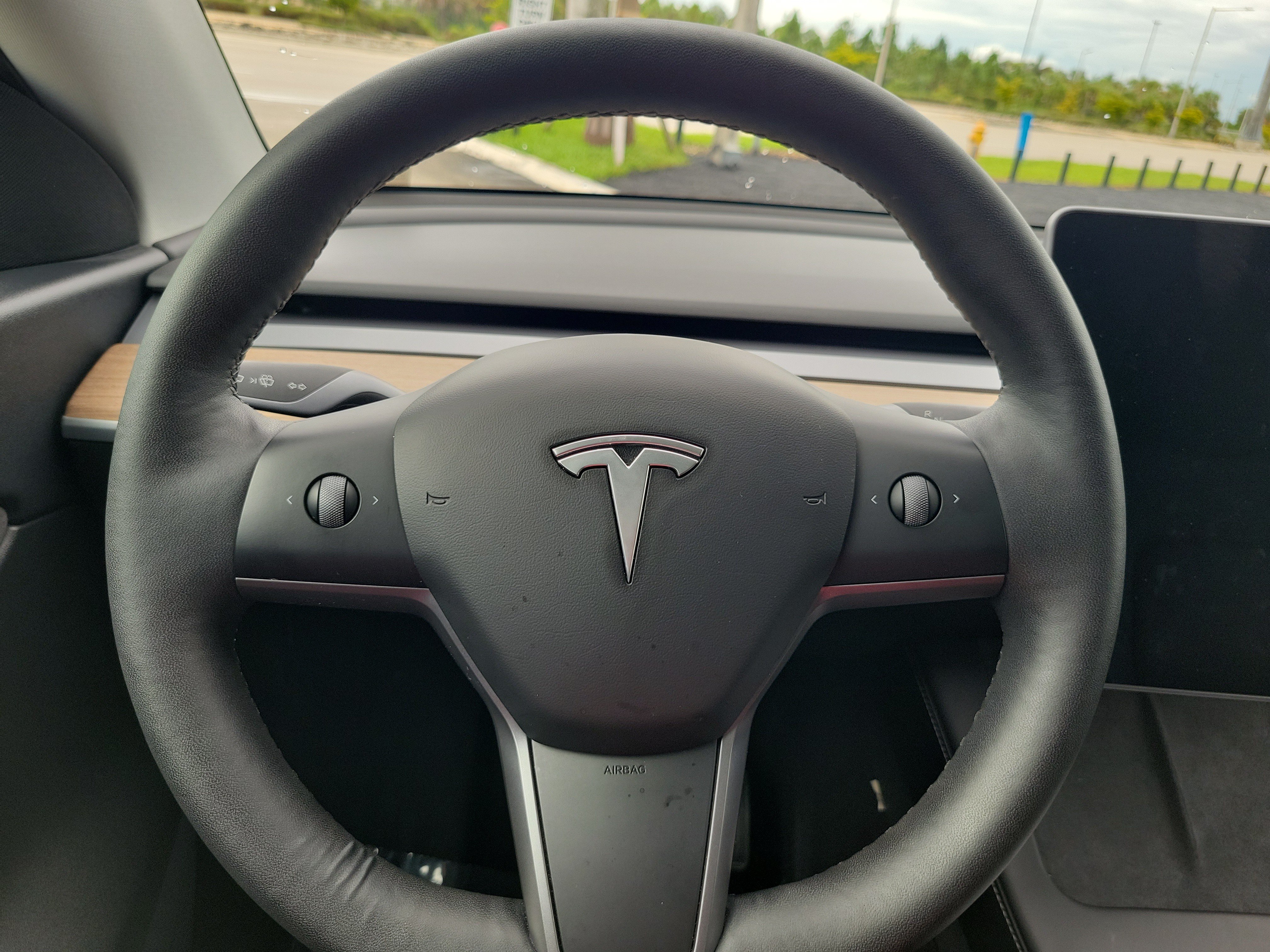 Used 2021 Tesla Model Y Long Range AWD/4WD image 19
