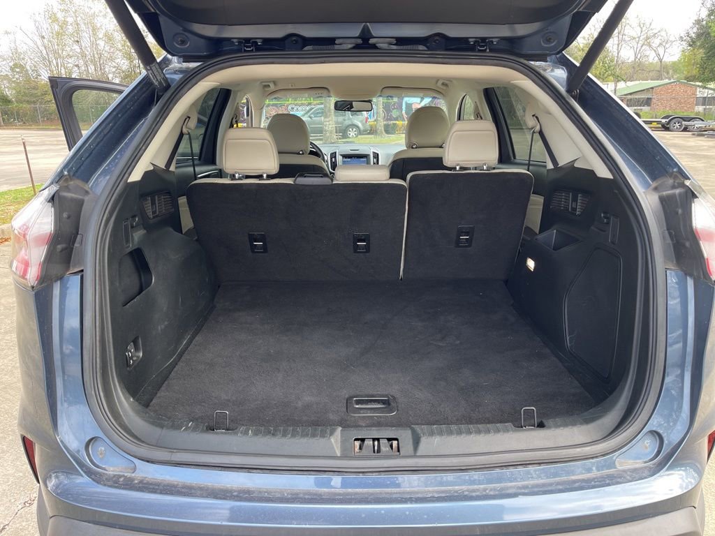 Used 2019 Ford Edge Titanium image 12