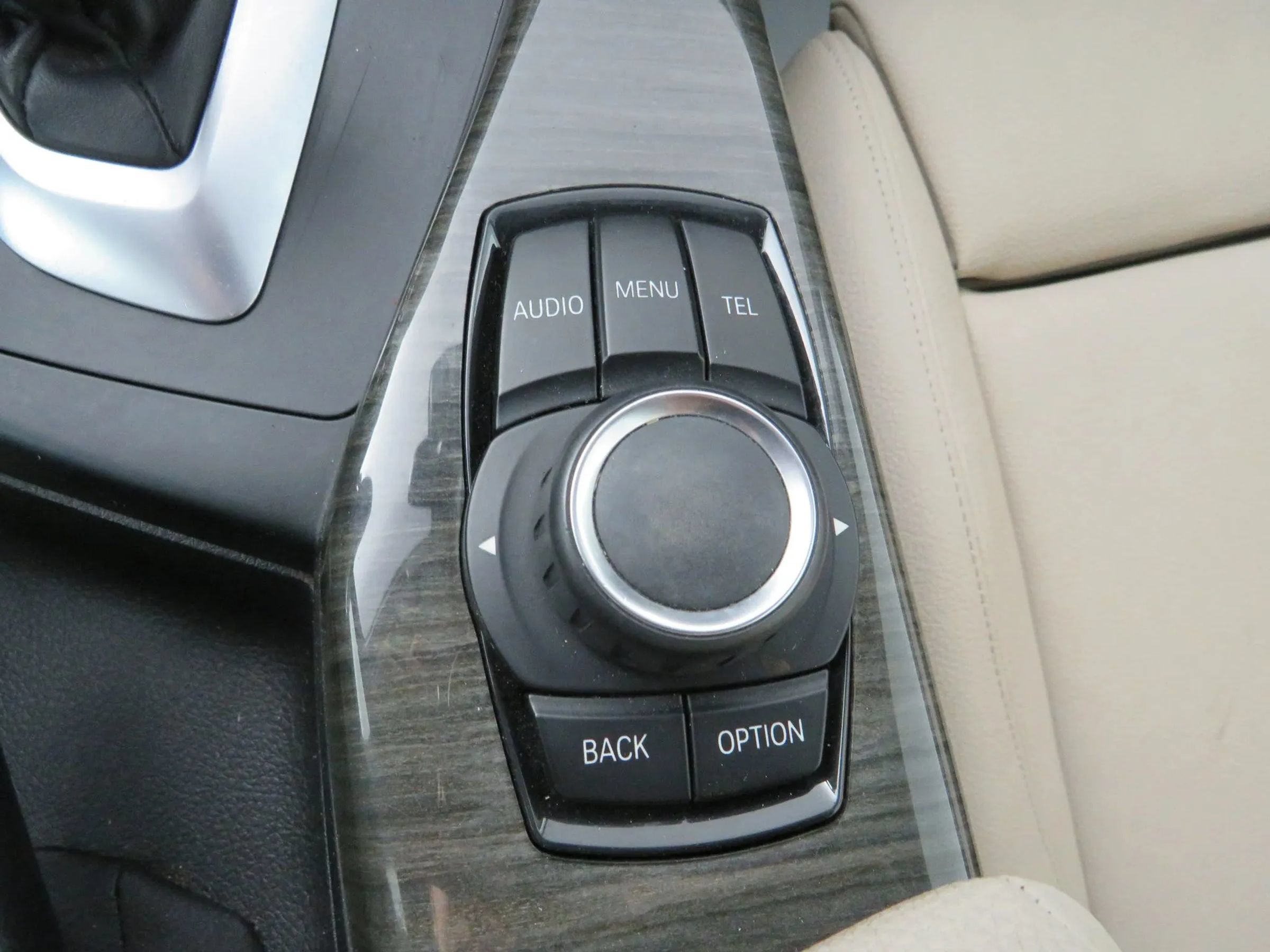 Used 2017 BMW 230i Convertible RWD image 19