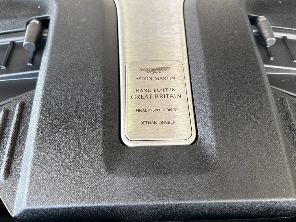 Used 2023 Aston Martin DBX AWD/4WD image 13