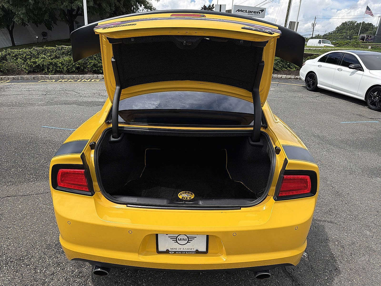 Used 2012 Dodge Charger SRT8 Super Bee w/ Driver Convenience Group II RWD image 27