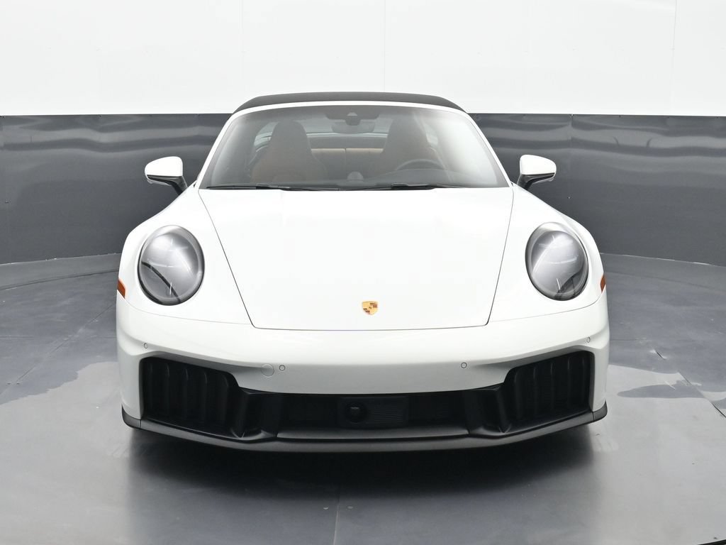 Certified 2026 Porsche 911 Targa 4 GTS AWD/4WD image 23