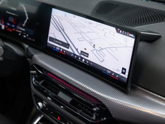 Used 2025 BMW M340i w/ Shadowloine Package image 31