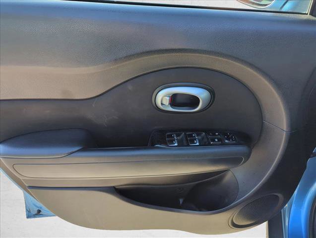 Used 2018 Kia Soul + FWD image 8