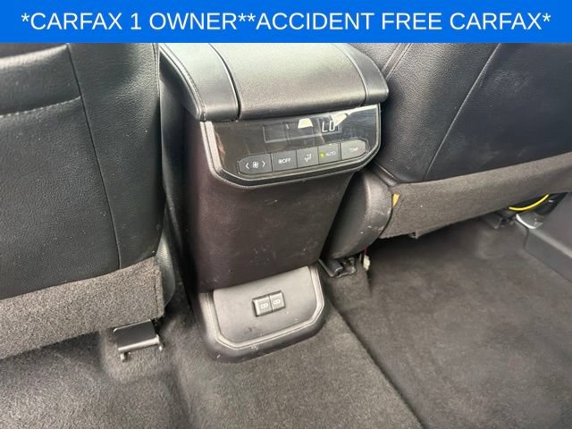 Used 2023 Toyota Highlander L FWD image 16