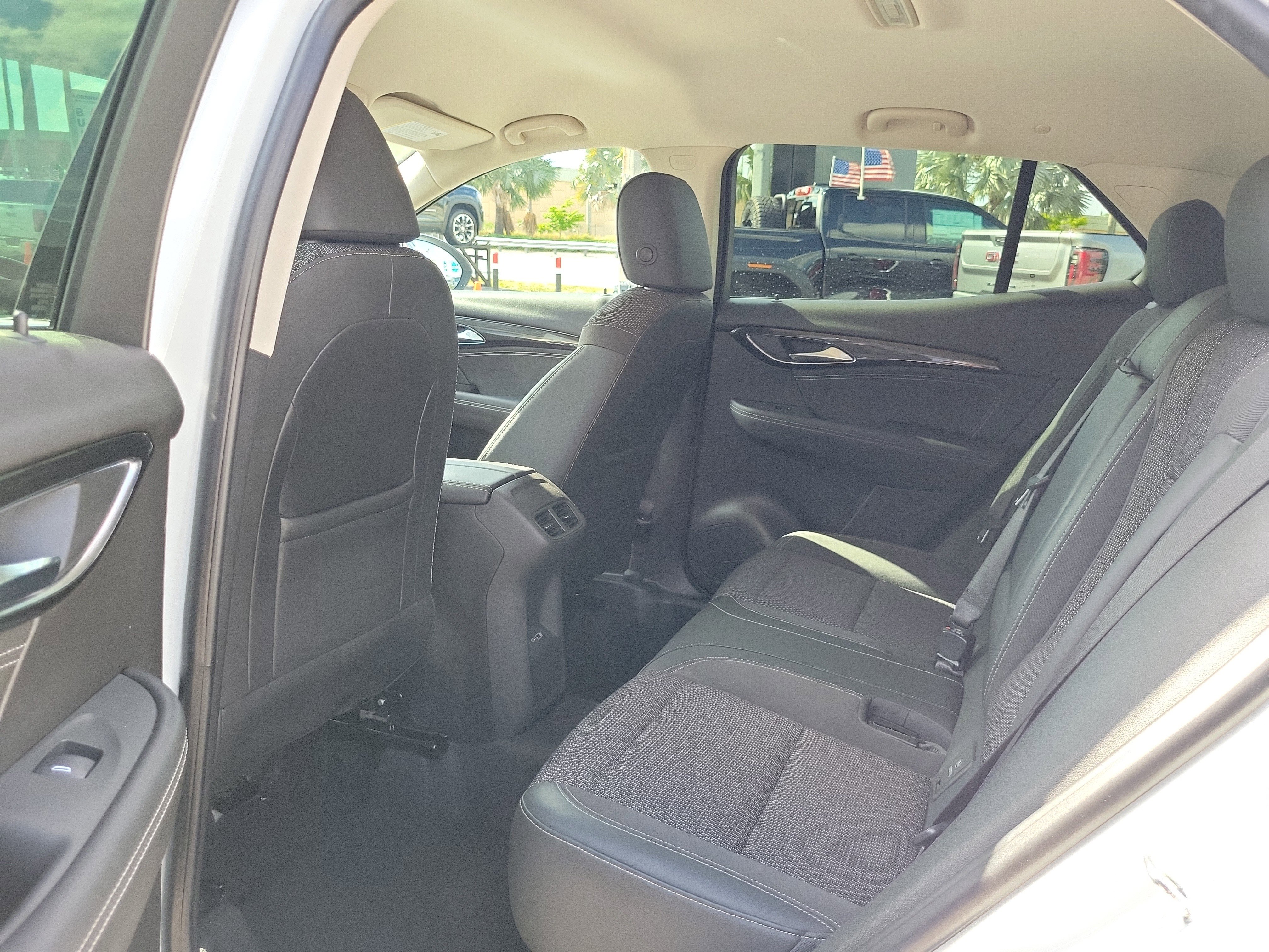 Used 2022 Buick Envision Preferred image 14