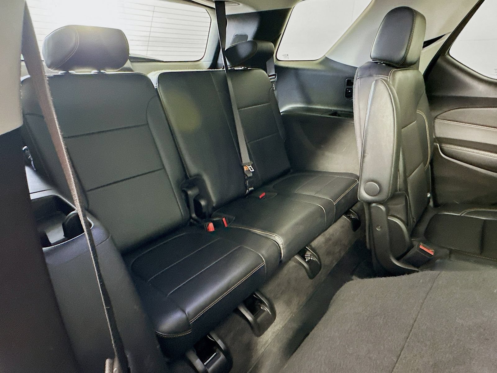 Used 2019 Chevrolet Traverse Premier w/ Redline Edition AWD/4WD image 30