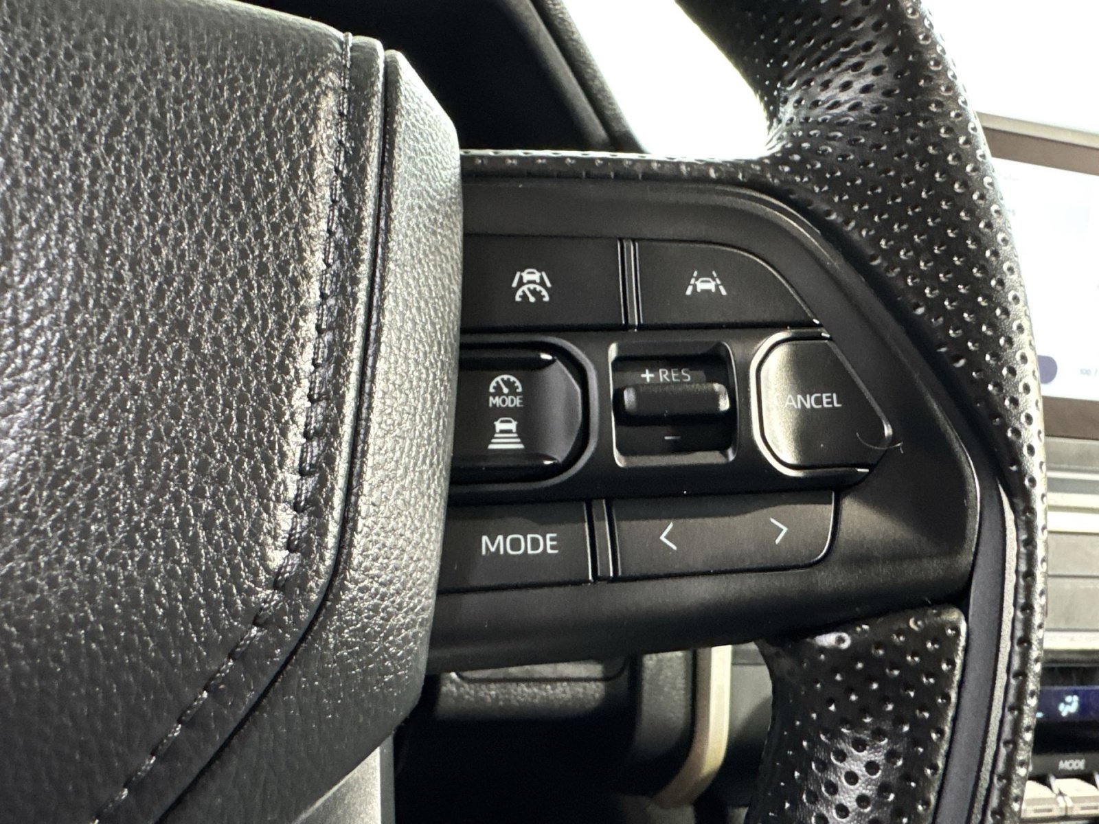 Used 2024 Toyota Tacoma SR AWD/4WD image 44