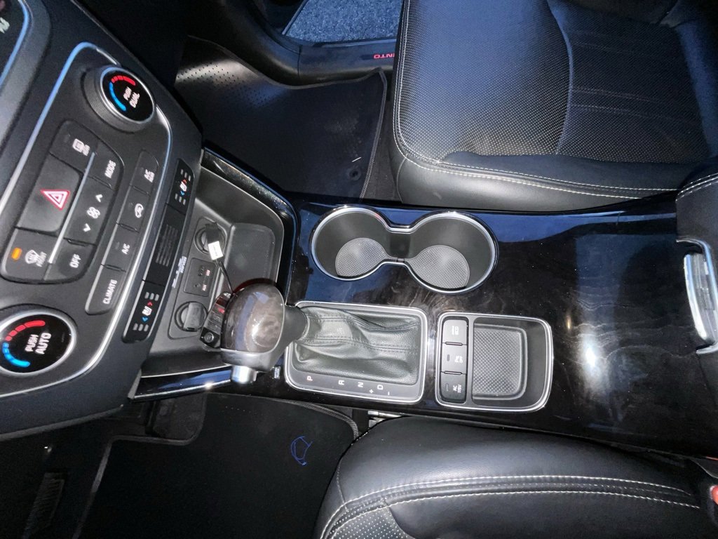 Used 2015 Kia Sorento SX image 17