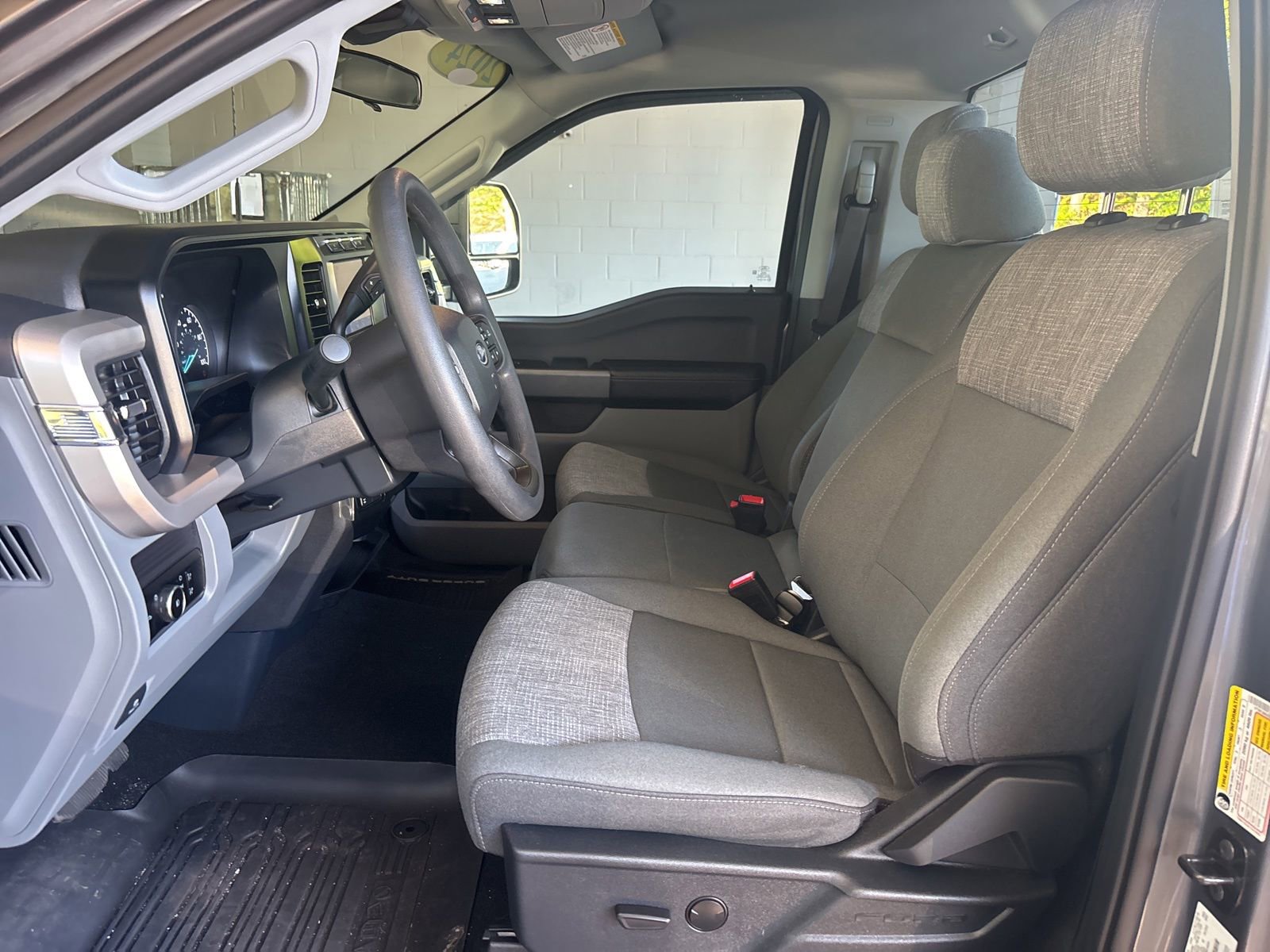 Used 2024 Ford F350 XLT w/ 360-Degree Camera Package AWD/4WD image 17