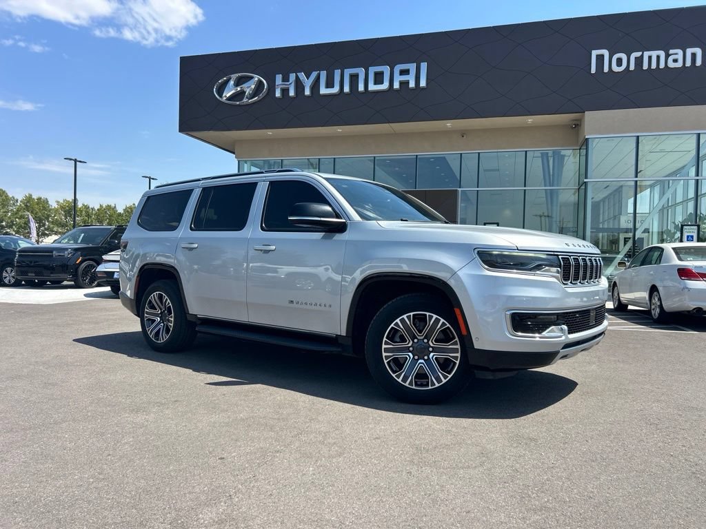 Used 2023 Jeep Wagoneer Series II AWD/4WD image 3