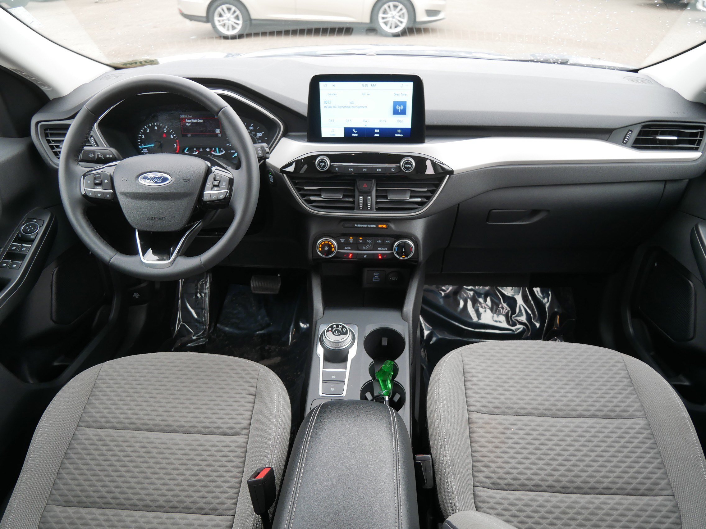 Certified 2022 Ford Escape SE w/ Cold Weather Package AWD/4WD image 10