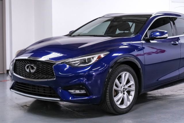 Used 2018 INFINITI QX30 Premium w/ Cargo Package image 8