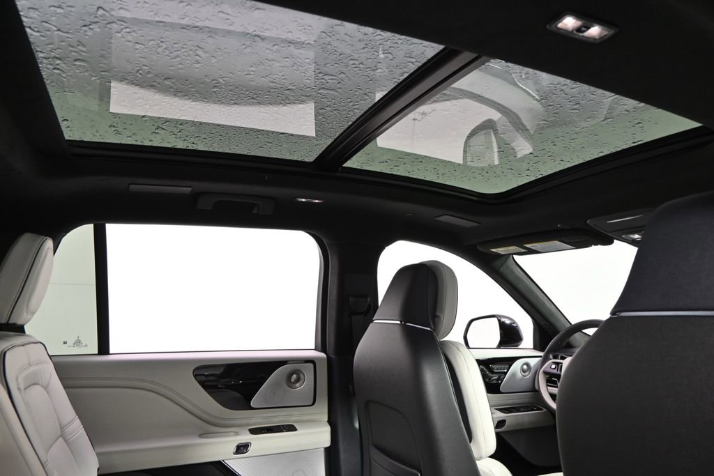 New 2026 Lincoln Aviator Black Label image 17