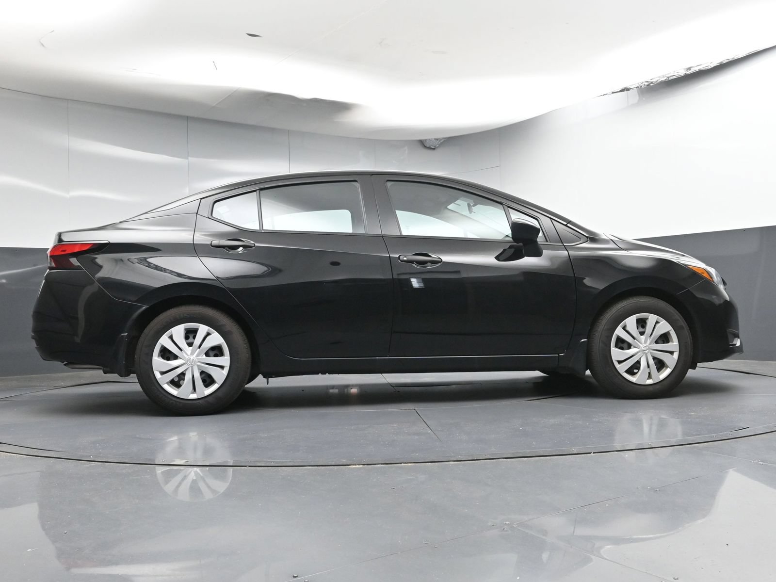 Certified 2025 Nissan Versa S w/ Trunk Package FWD image 22