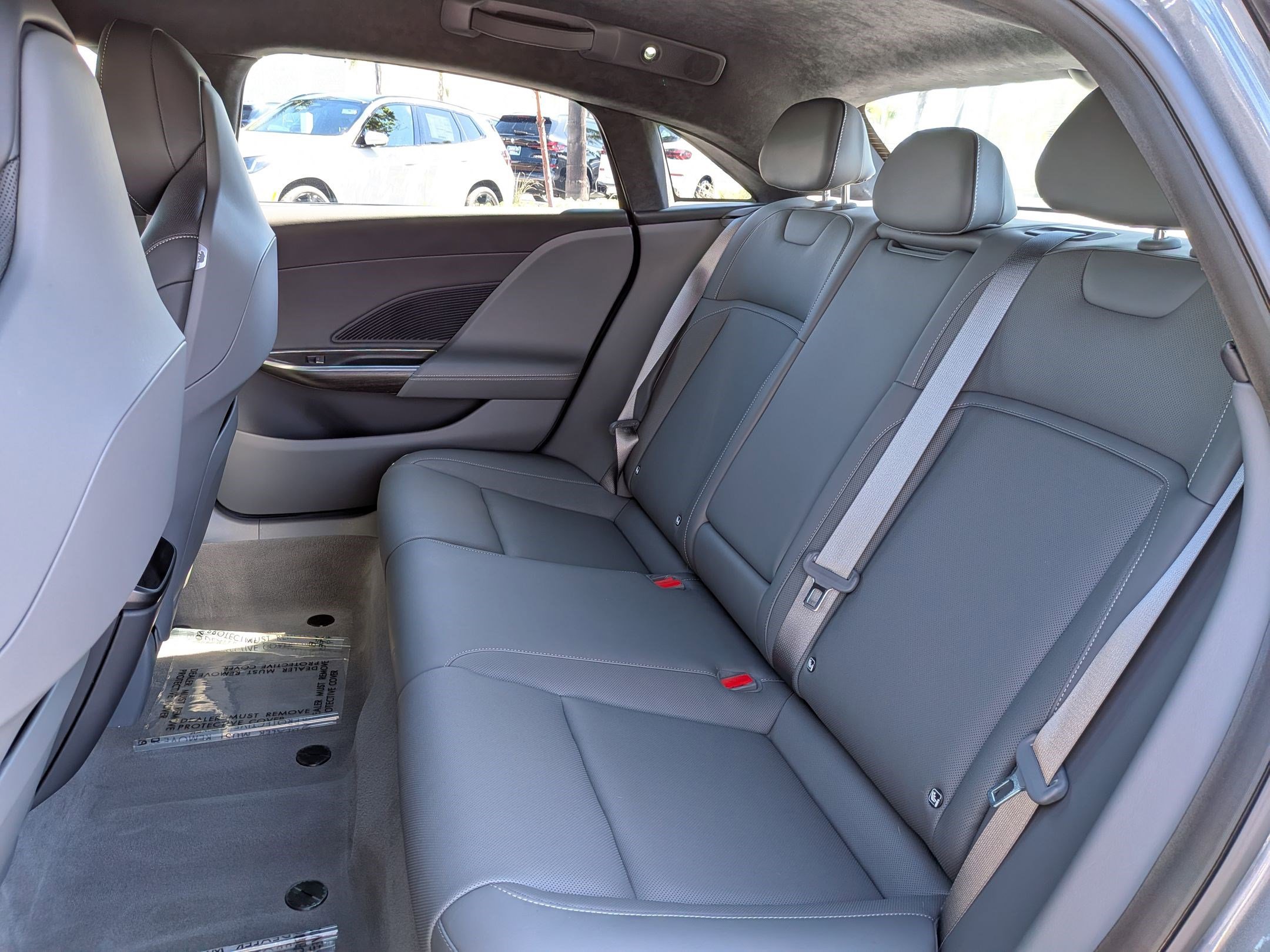 Used 2024 Lucid Air Touring image 29