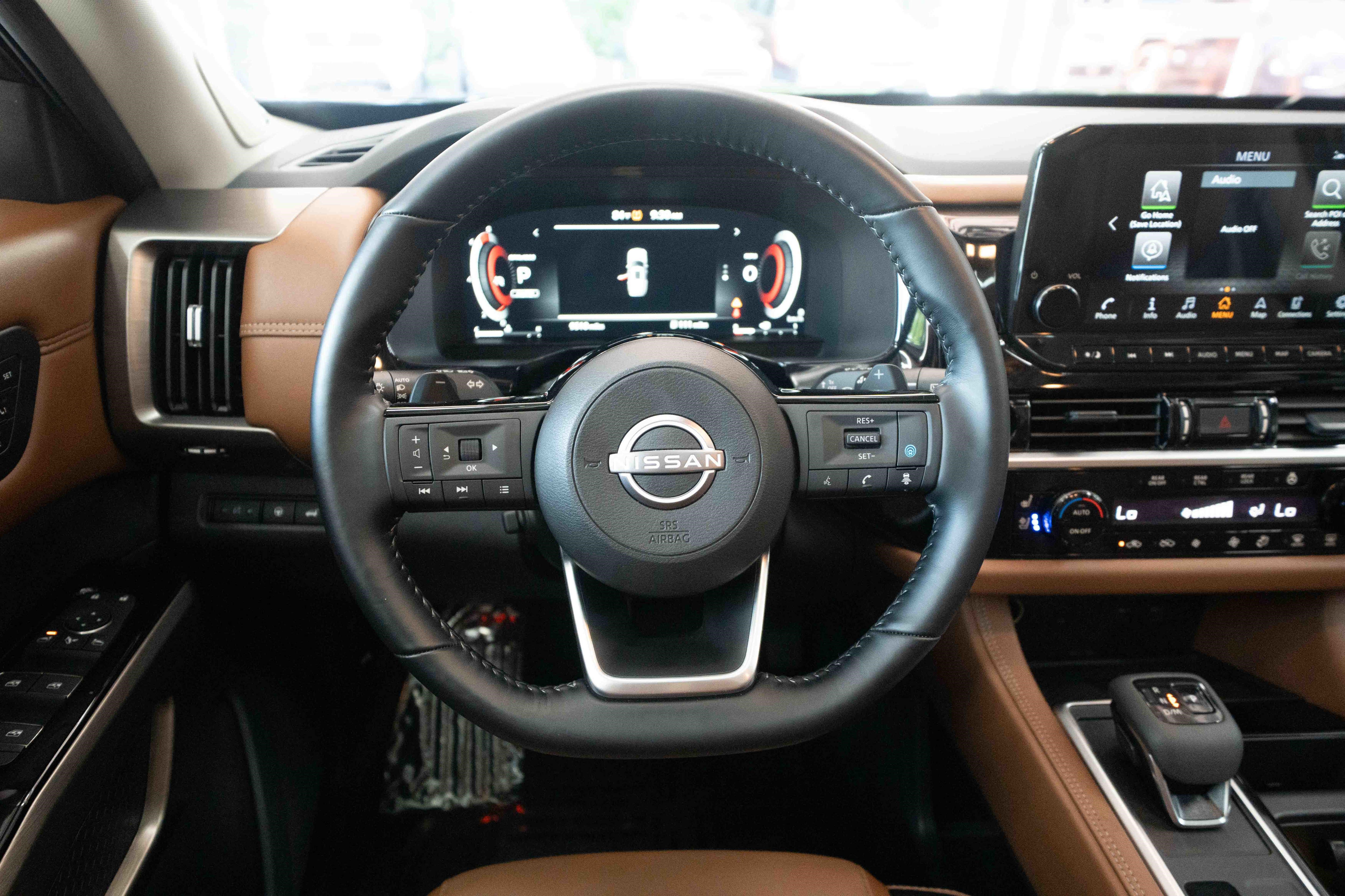 Used 2025 Nissan Pathfinder Platinum w/ Cargo Package AWD/4WD image 21