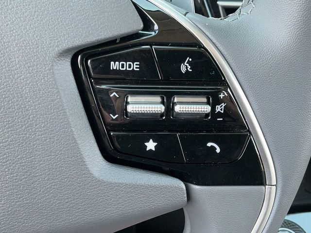 Used 2025 Kia Niro EX image 23