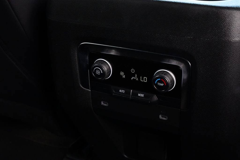 Used 2024 Chevrolet Tahoe LS RWD image 20