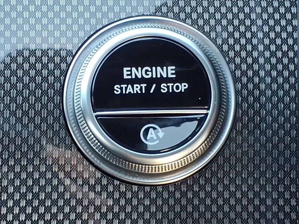 Certified 2024 Mercedes-Benz CLE 300 4MATIC Coupe image 18