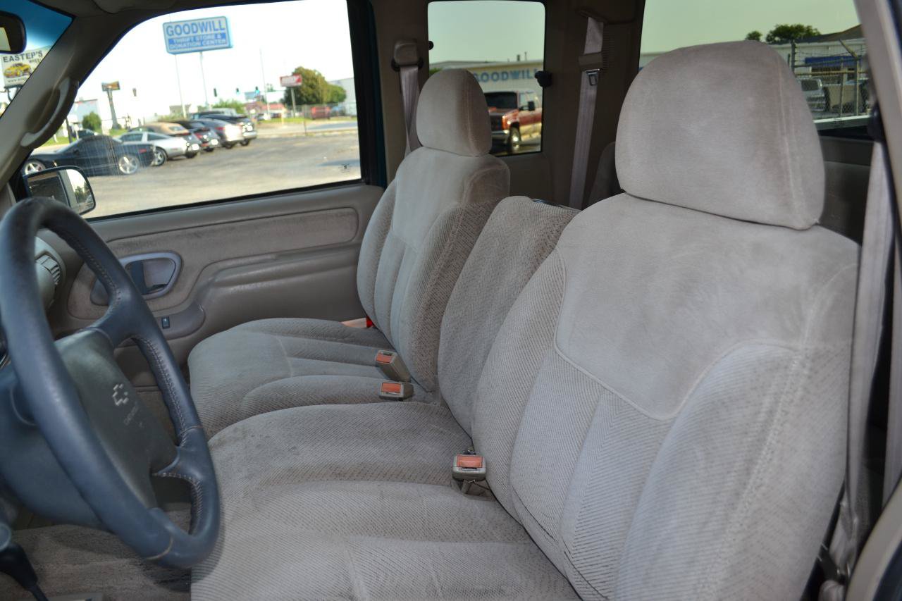 Used 1996 Chevrolet Silverado 3500 4x4 Extended Cab image 19
