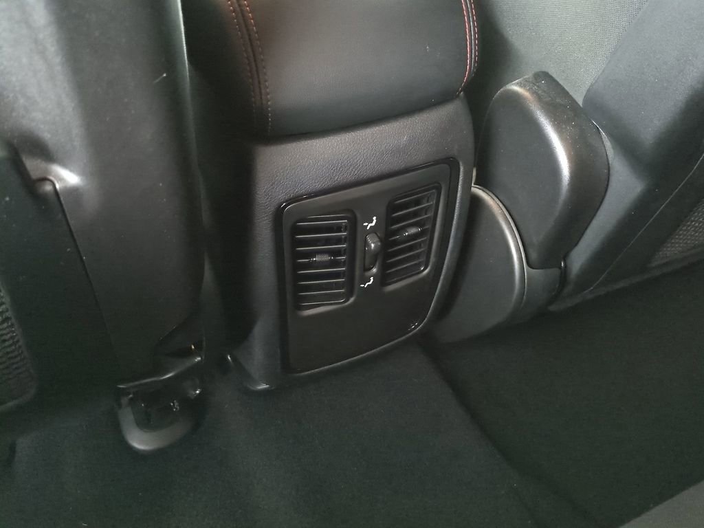 Used 2023 Dodge Durango GT image 26