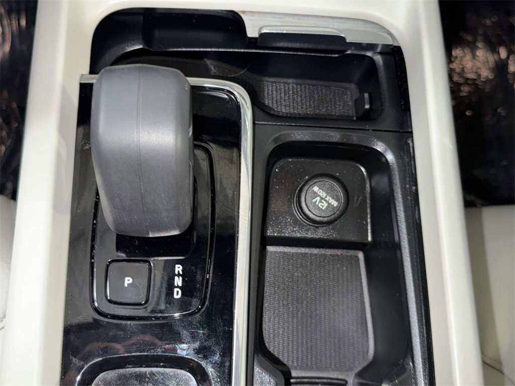 Used 2023 Volvo S60 B5 Plus image 23