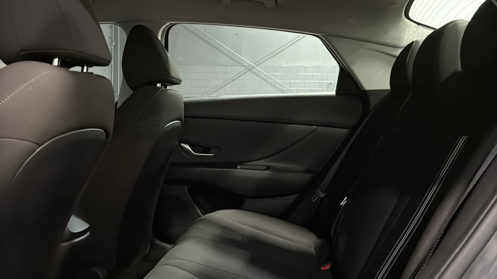 Used 2023 Hyundai Elantra SEL w/ Convenience Package FWD image 19