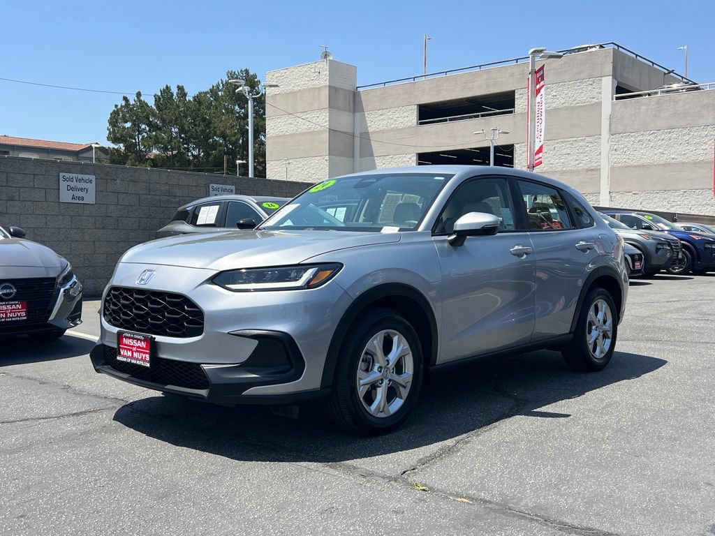 Used 2024 Honda HR-V LX image 2