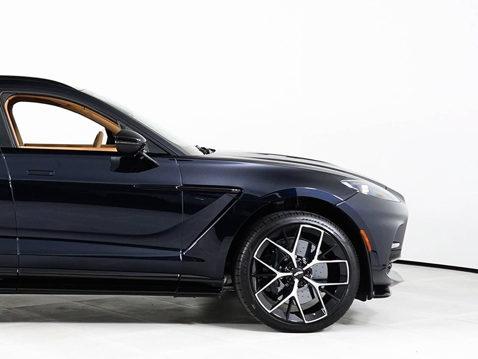 New 2026 Aston Martin DBX 707 AWD/4WD image 15