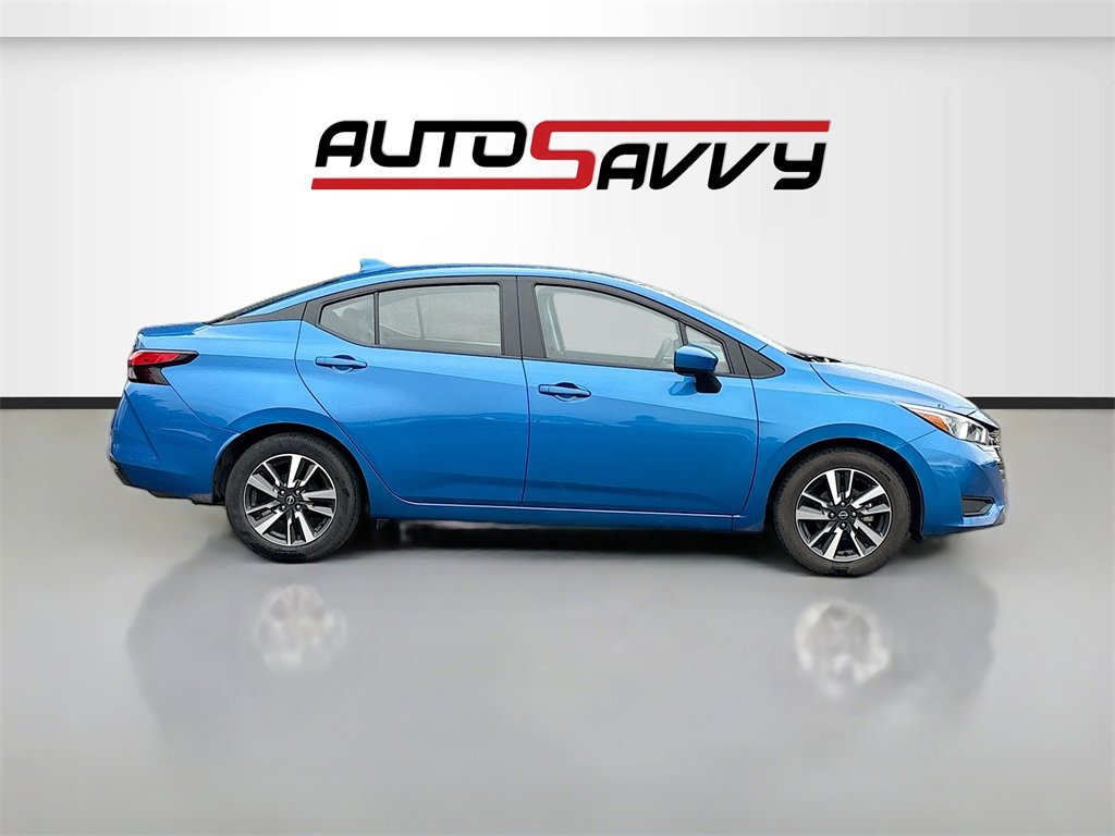 Used 2024 Nissan Versa SV image 8
