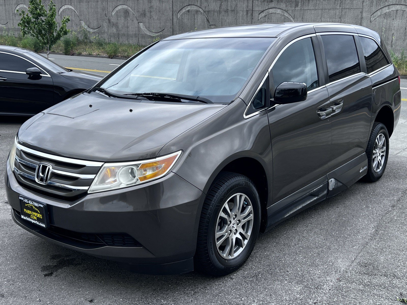 Used 2011 Honda Odyssey EX-L image 10