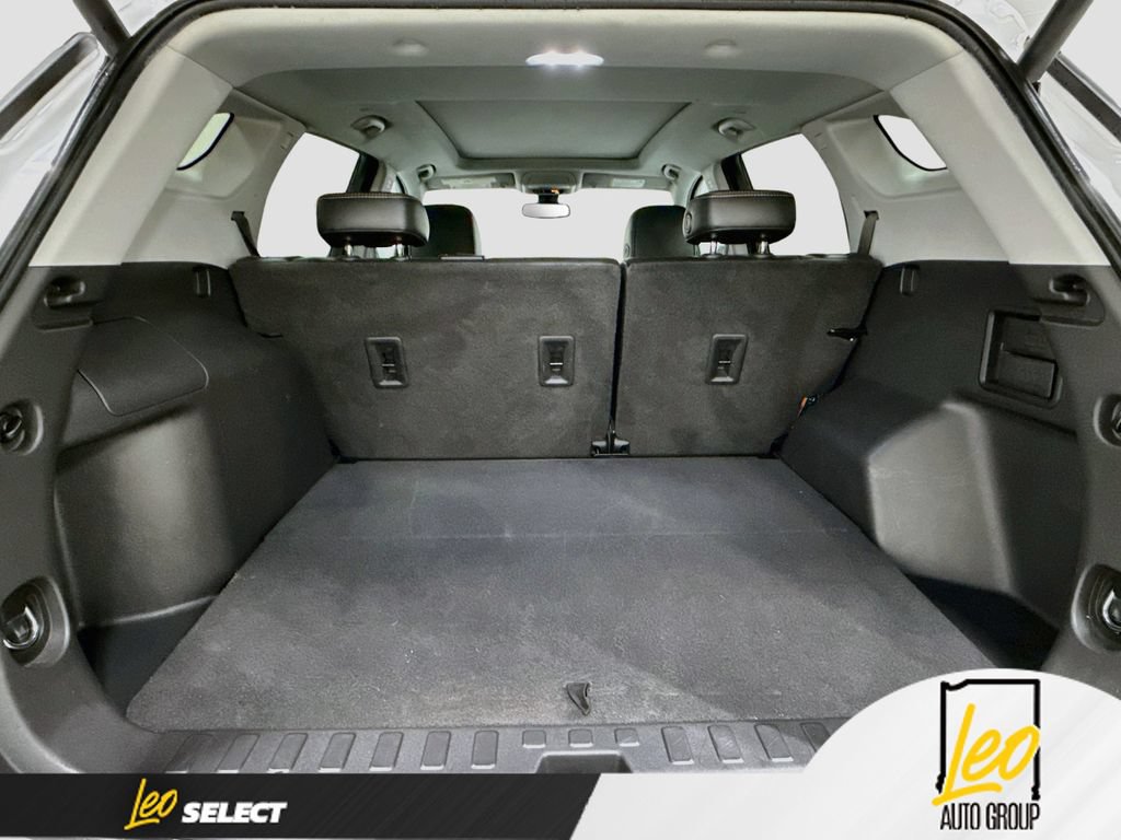 Used 2020 GMC Terrain SLT w/ Preferred Package FWD image 28