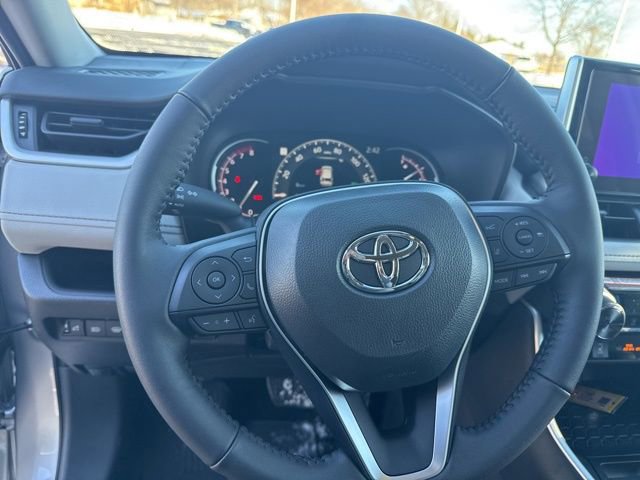 New 2025 Toyota RAV4 XLE image 15