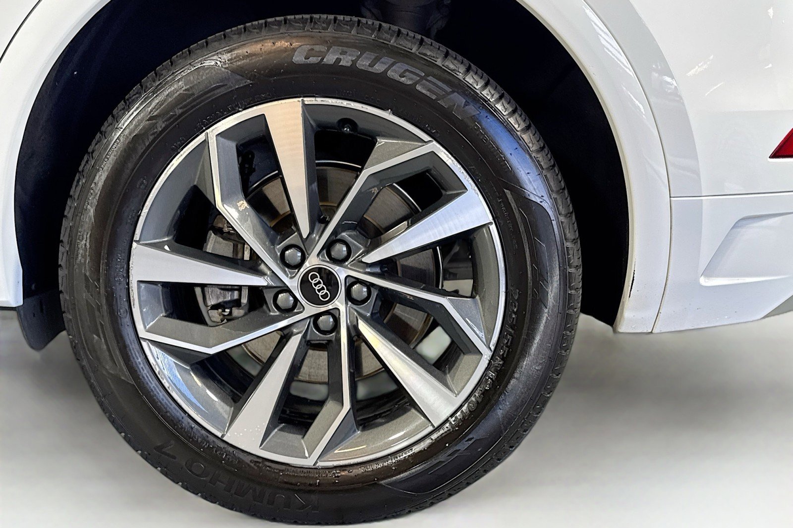 Used 2022 Audi Q5 2.0T Premium w/ Convenience Package image 30