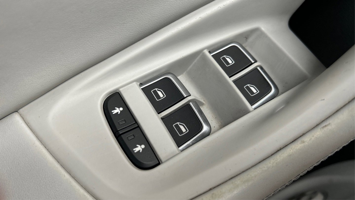 Used 2015 Audi S6 w/ Driver Assistance Package image 43