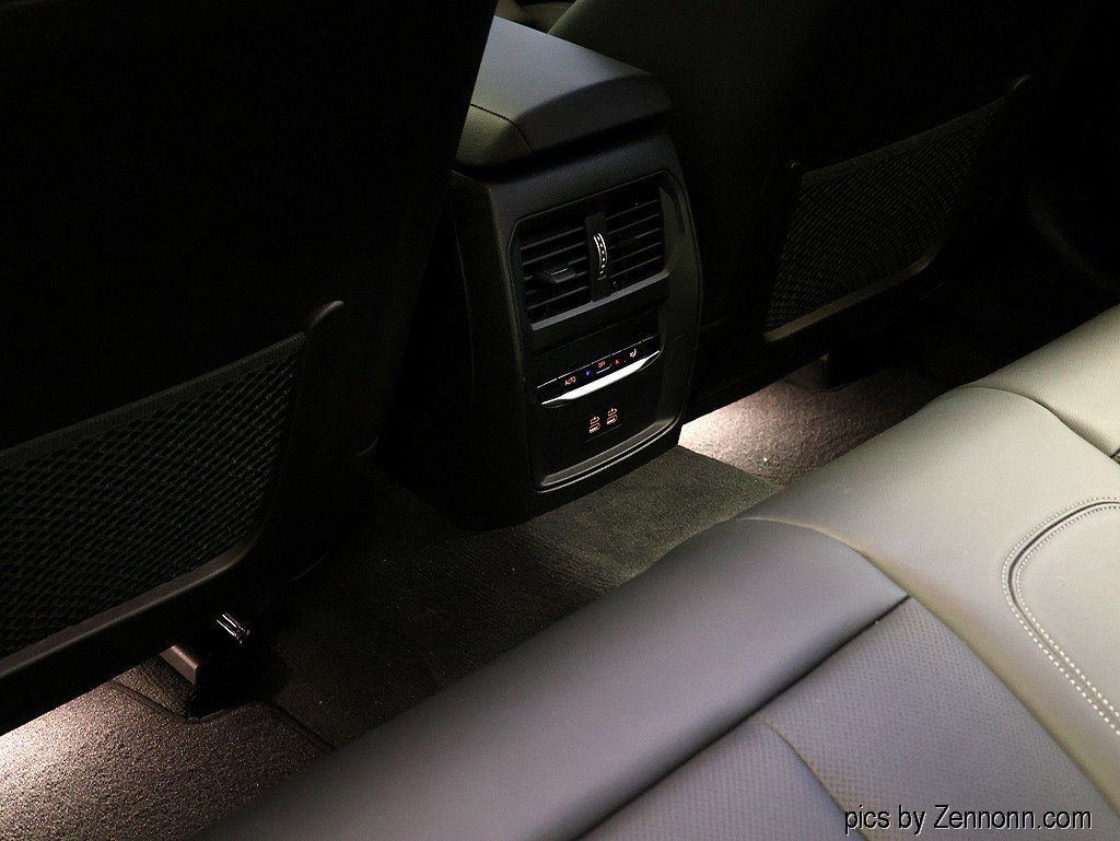 Certified 2023 BMW 330e xDrive w/ Premium Package image 15