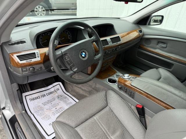 Used 2005 BMW 745i image 21