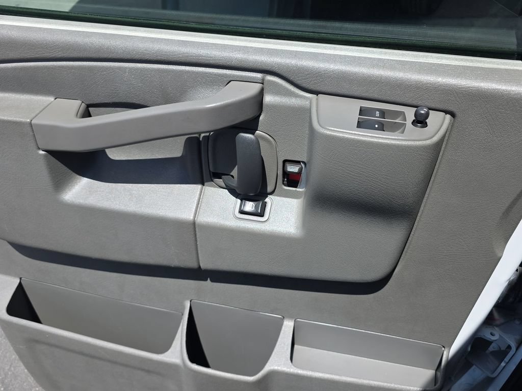 Used 2024 GMC Savana 2500 w/ Driver Convenience Package RWD image 22
